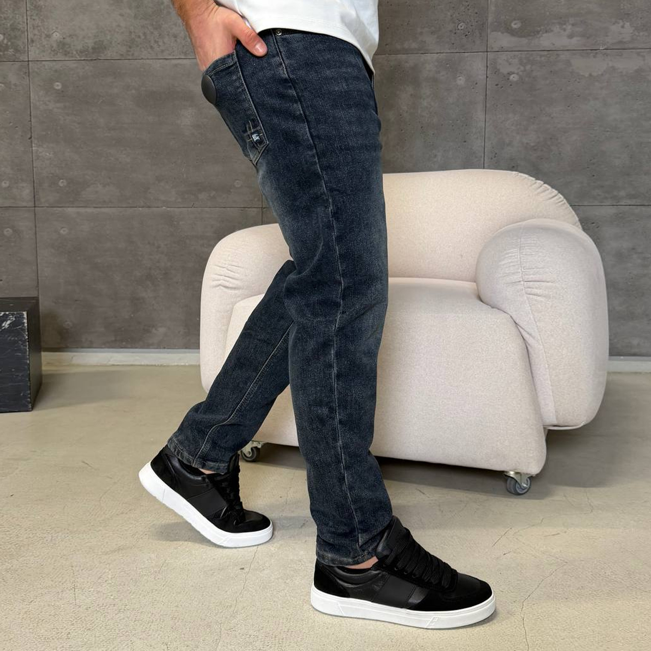 Джинси Slim Mom сині з потертостями фліс