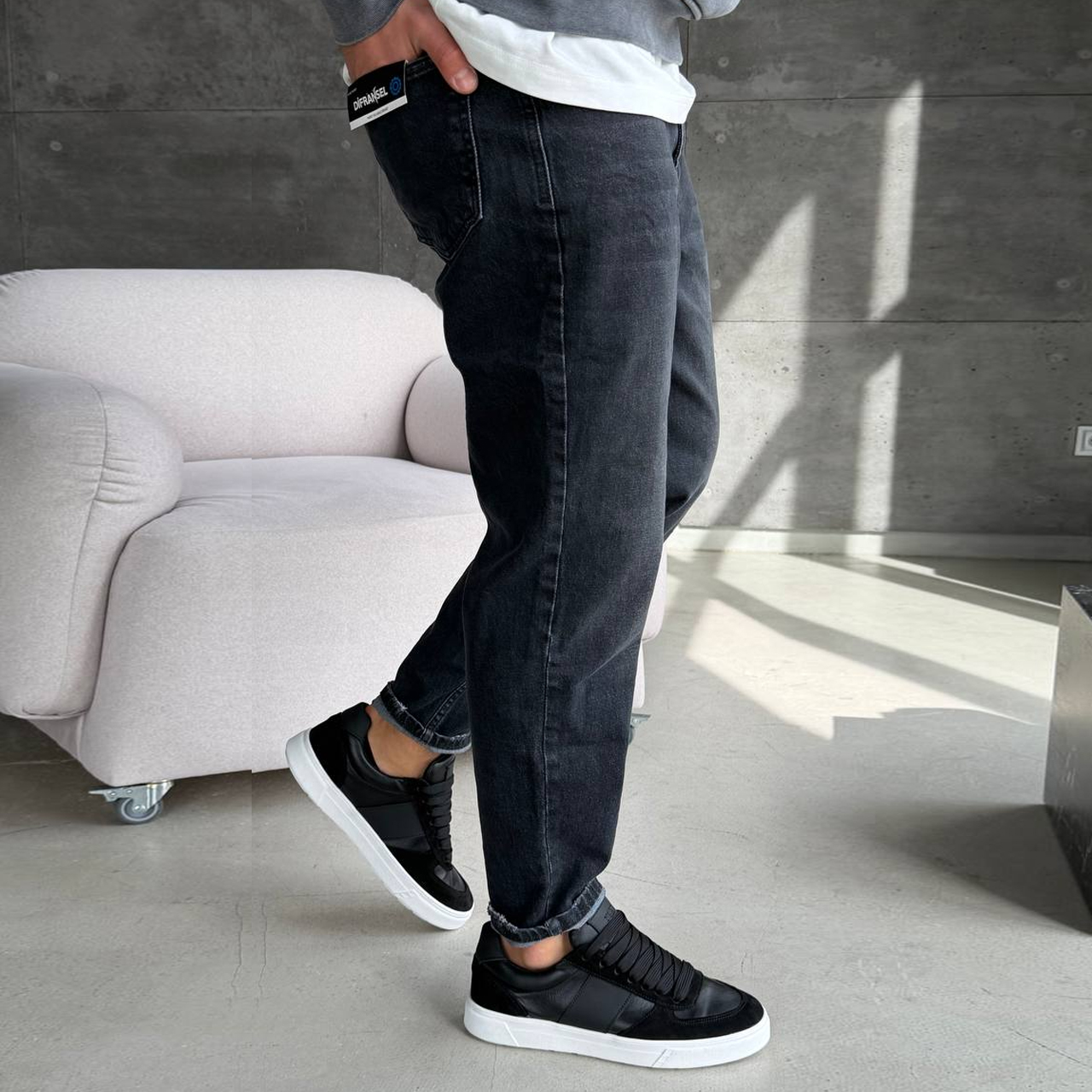 Джинси Mom темно-сірі з потертостями 3155