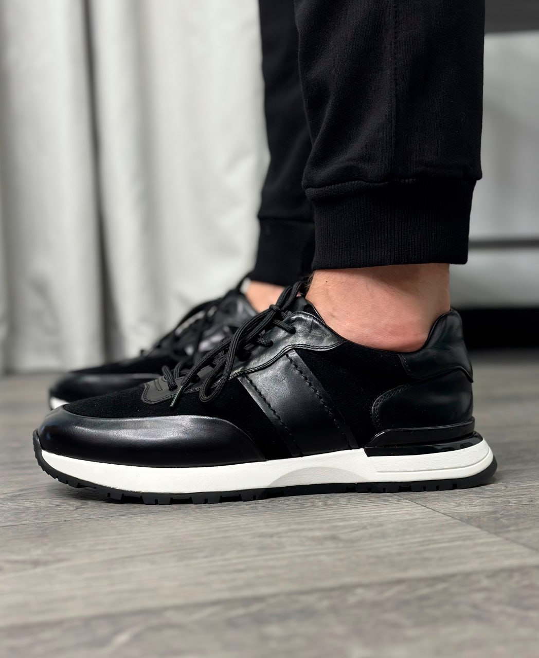 Кросівки HARD шкіра та замш, чорні 8820-1