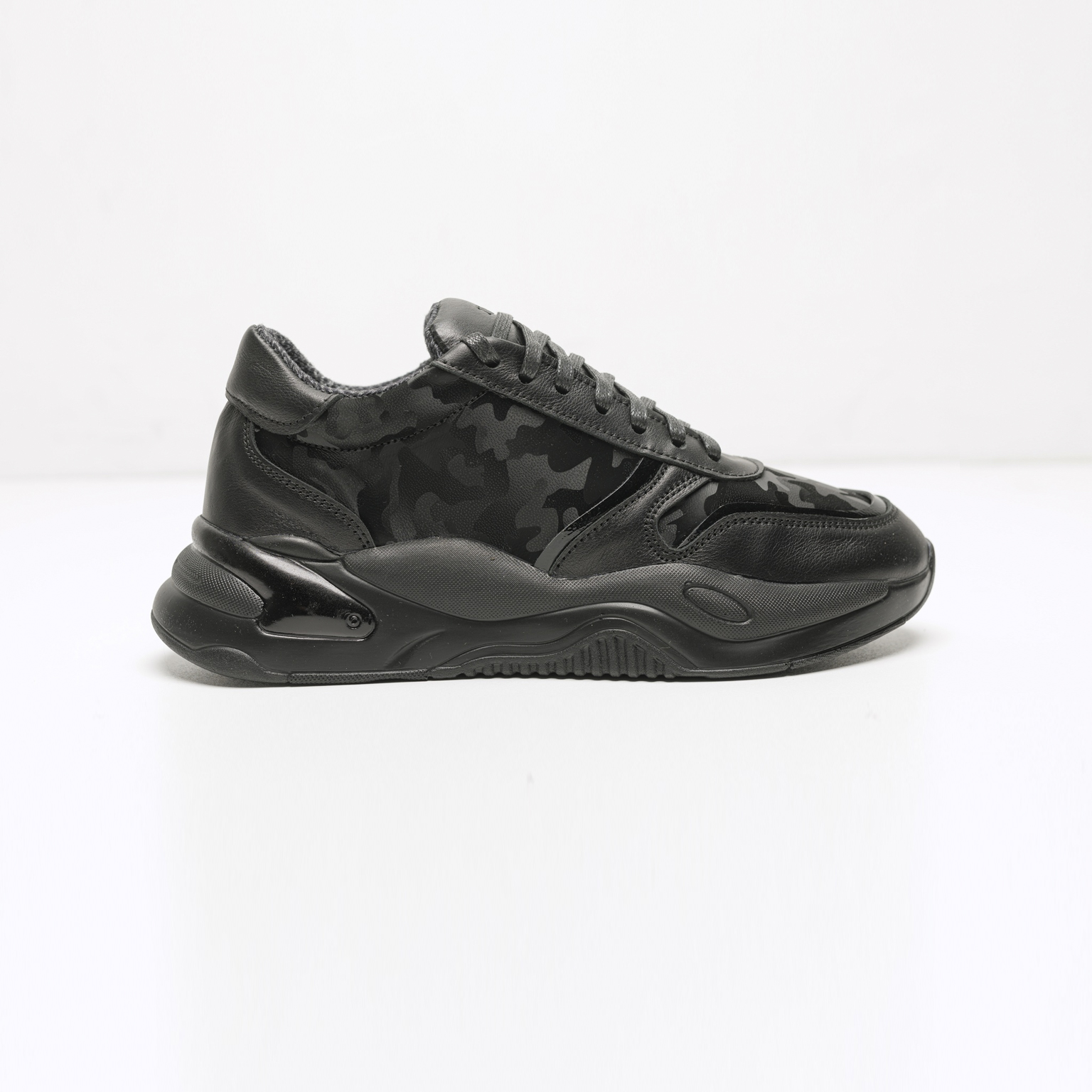 Кросівки HARD мілітарі гортекс чорні 11011г