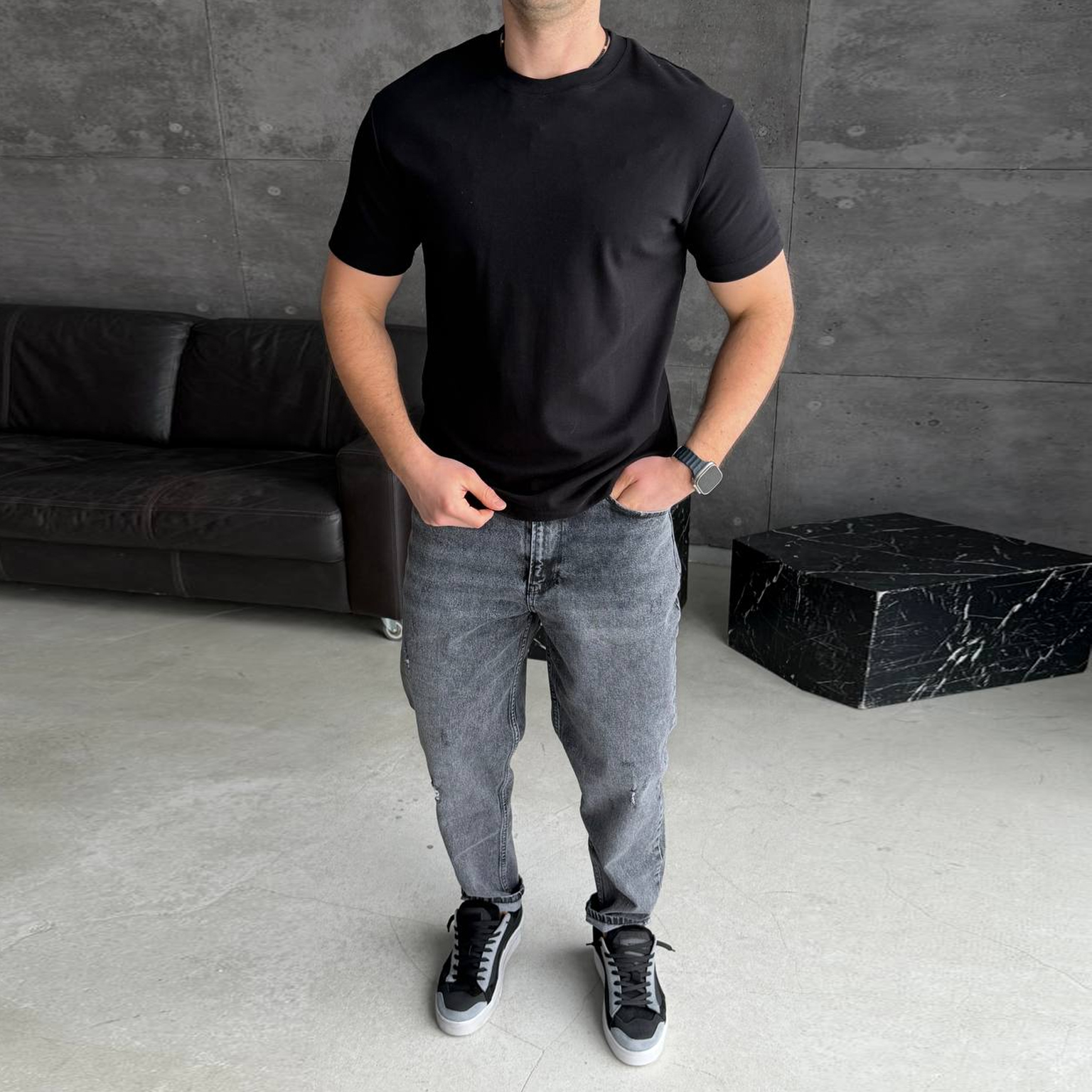 Футболка базова чорна 776-5