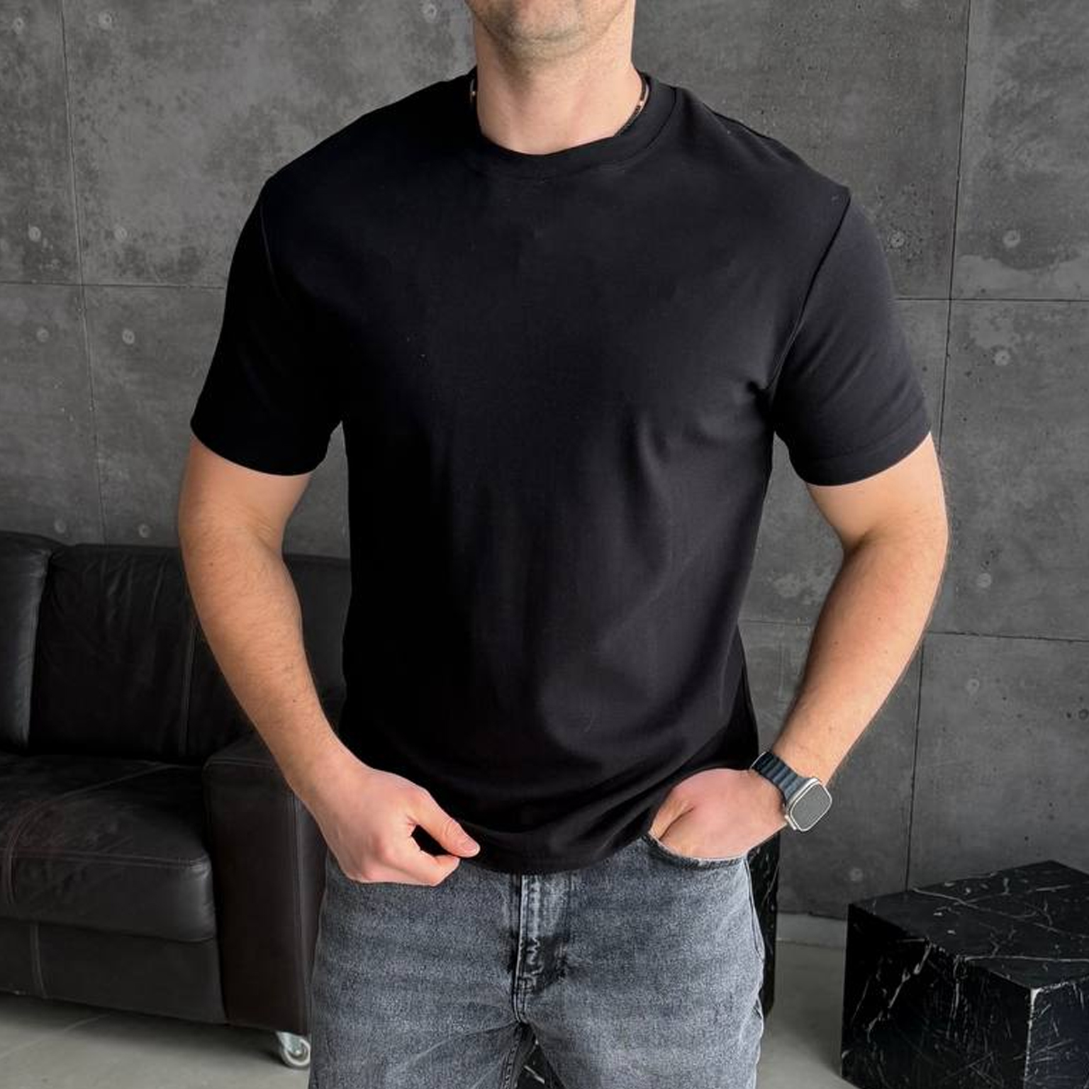 Футболка базова чорна 776-5